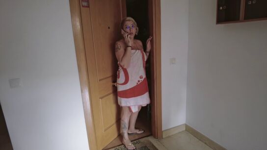 Cazaherederos sorprende a una pareja durante su investigaci&oacute;n: "Yo por mi casa estoy como Dios me trajo al mundo"