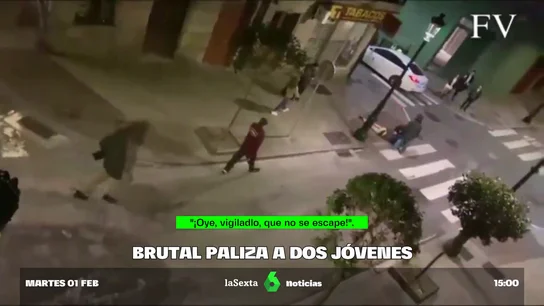 Brutal paliza a dos jóvenes en Vigo tras una noche de copas Casi inconsciente