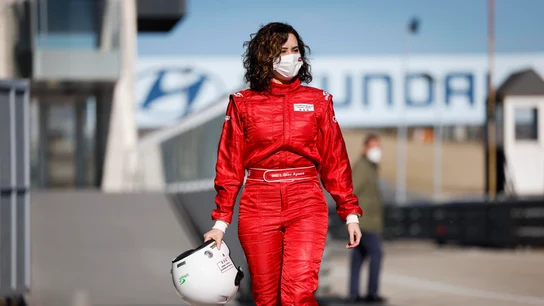 Isabel Díaz Ayuso, presidenta de la Comunidad de Madrid, en el circuito del Jarama Isabel Díaz Ayuso, presidenta de la Comunidad de Madrid, en el circuito del Jarama