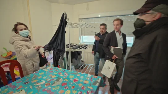 "No soy Sherlock Holmes, pero...": así reacciona esta familia al encontrar ropa tendida en su piso heredado "No soy Sherlock Holmes, pero...": así reacciona esta familia al encontrar ropa tendida en su piso heredado