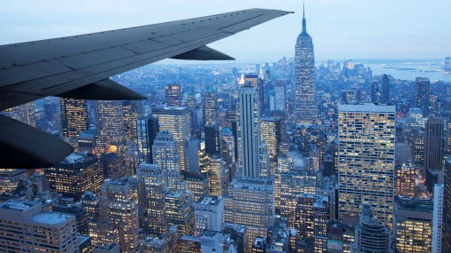 ¿Por qué se tarda más en ir a Nueva York que en volver?