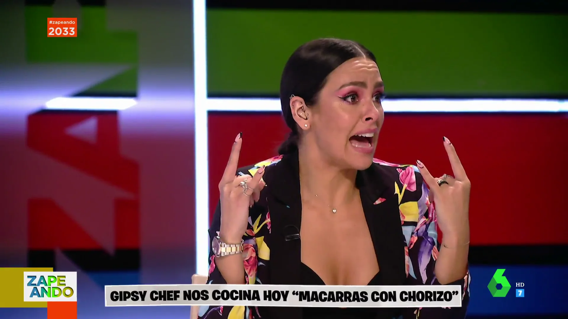 El grito de pánico de Cristina Pedroche tras derramarse sal en pleno plató: "¡Traed el azúcar!"