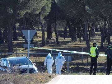 La Guardia Civil controlando el acceso a la zona donde se halló el cuerpo de Esther López