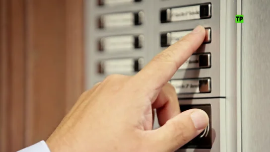 Hoy en Cazaherederos, Jalis de la Serna realiza una auténtica yincana para repartir un millón y medio de euros Hoy en Cazaherederos, Jalis de la Serna realiza una auténtica yincana para repartir un millón y medio de euros