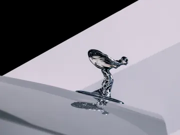 El nuevo Spirit of Ecstasy de Rolls-Royce El nuevo Spirit of Ecstasy de Rolls-Royce