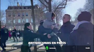 Cargas policiales en París