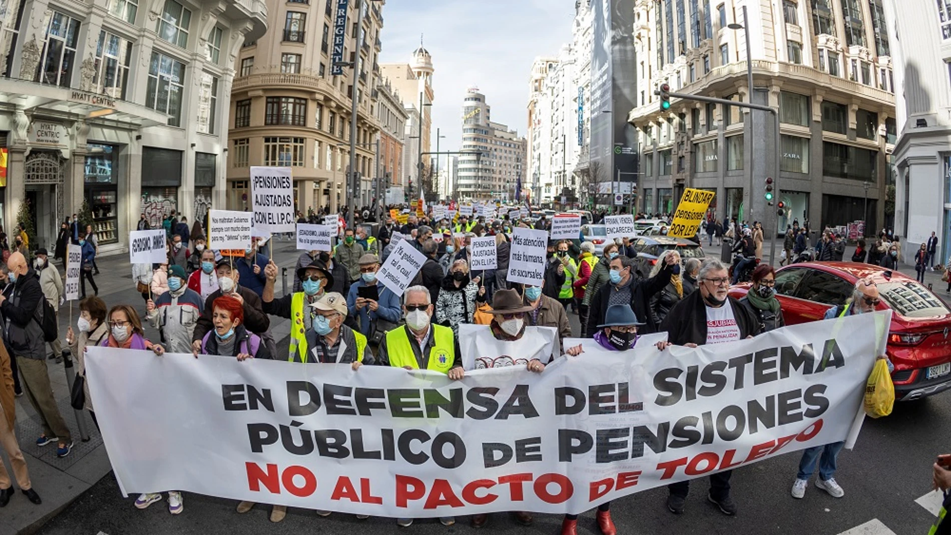 Manifestación en defensa de las pensiones dignas en Madrid