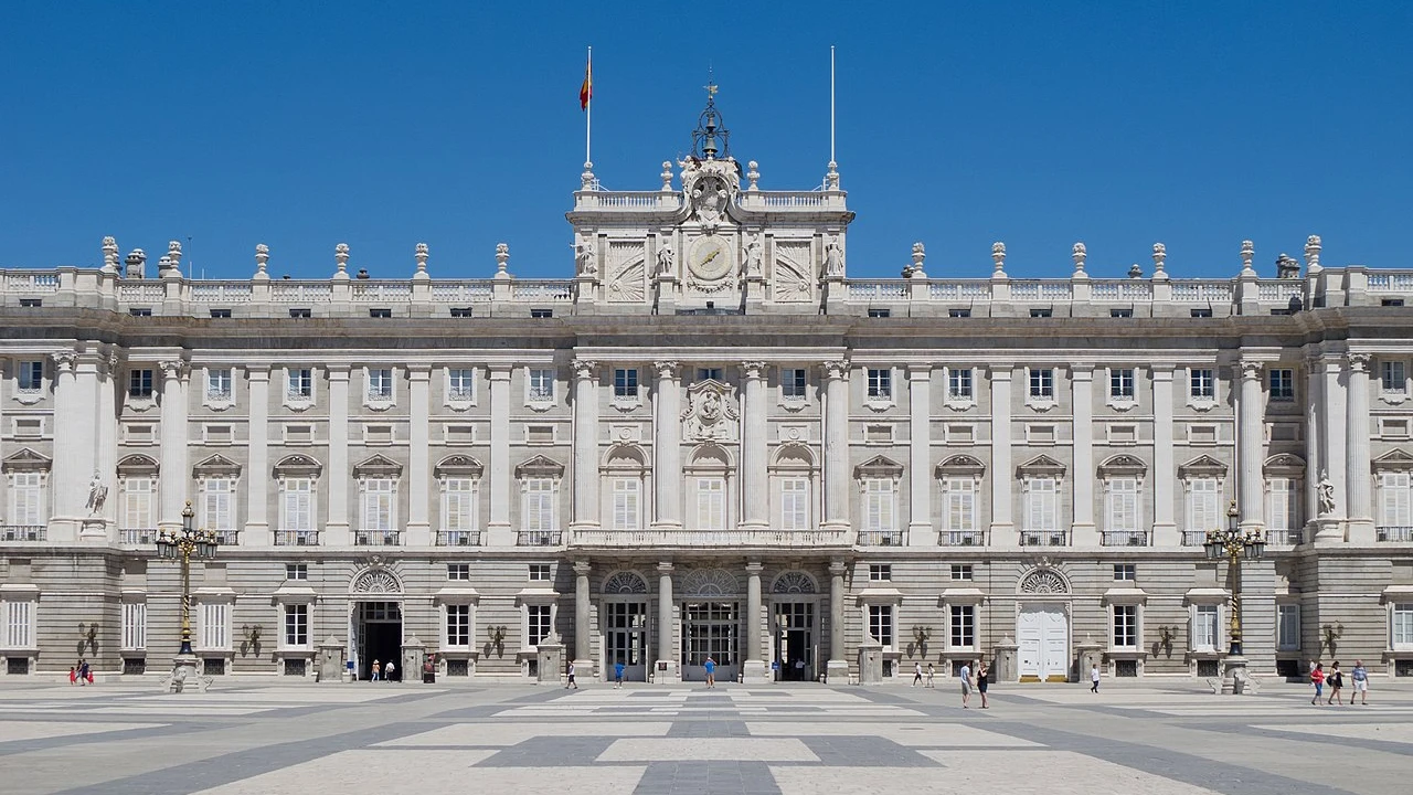 Descubre el Palacio Real de Madrid a través de sus leyendas más sorprendentes y tenebrosas Descubre el Palacio Real de Madrid a través de sus leyendas más sorprendentes y tenebrosas