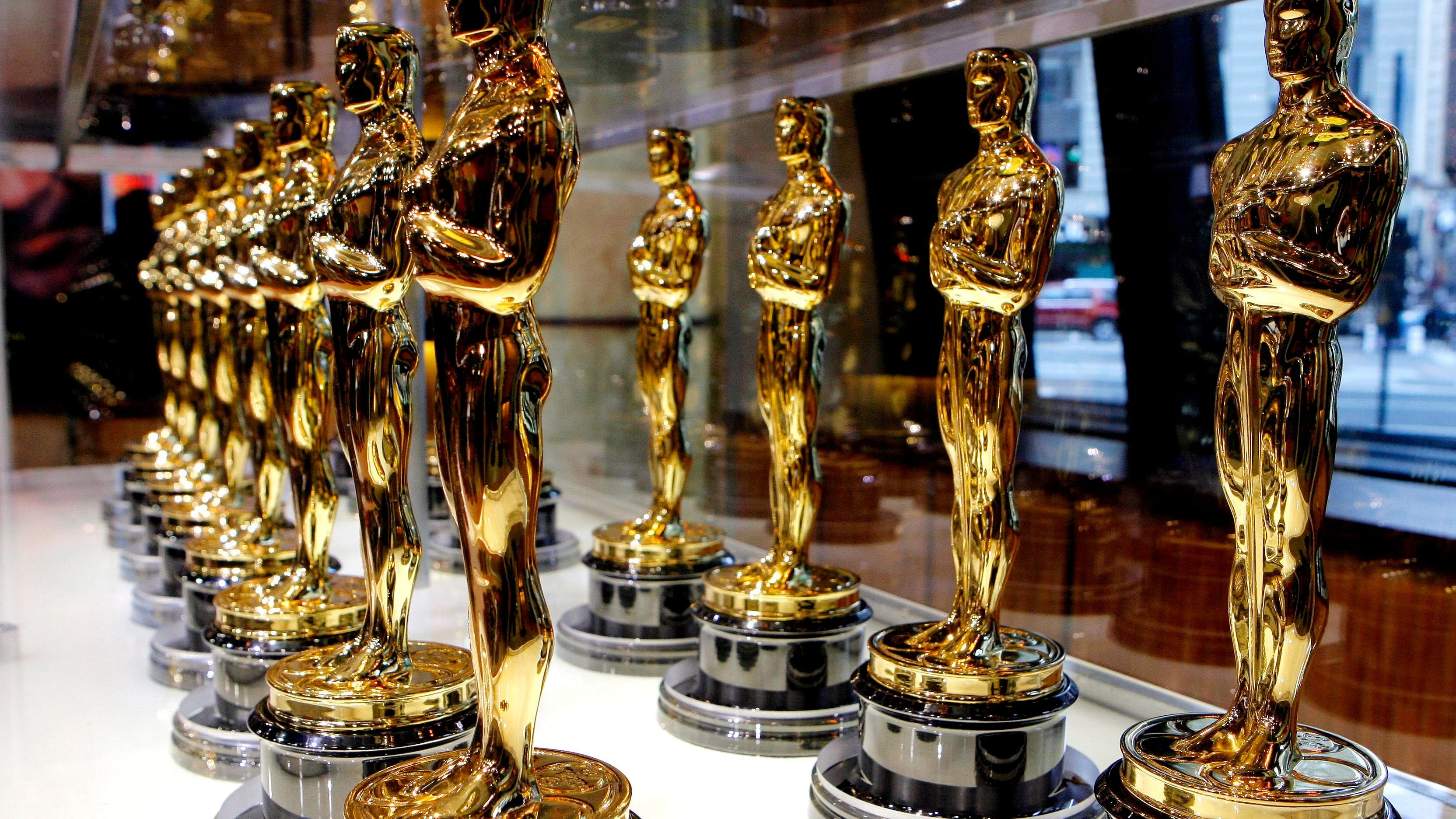 Imagen de archivo de varias estatuillas de los Premios Oscar