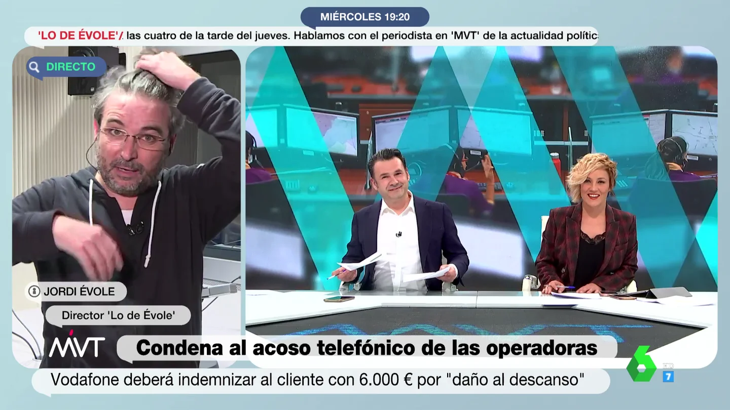 La 'preocupación' de Jordi Évole por su peinado en directo: "No quiero salir hecho unos zorros" La 'preocupación' de Jordi Évole por su peinado en directo: "No quiero salir hecho unos zorros"