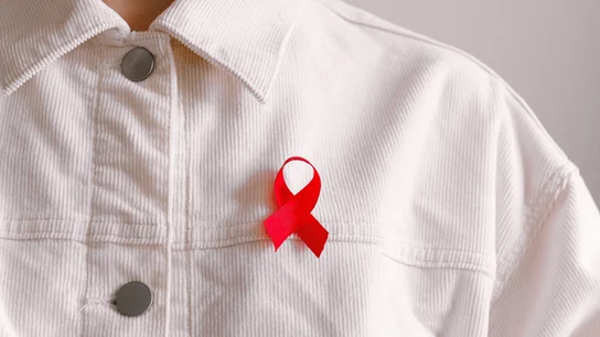 Médicos estadounidenses curan por primera vez el VIH a una mujer, la tercera en el mundo Médicos estadounidenses curan por primera vez el VIH a una mujer, la tercera en el mundo