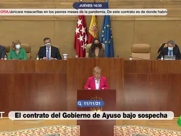 El momento en que una diputada socialista fue expulsada de la Asamblea de Madrid por acusar al hermano de Ayuso