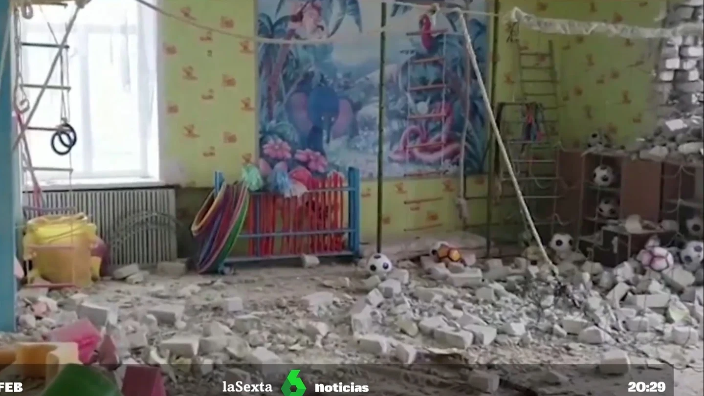 Imágenes de los destrozos causados por los bombardeos en Donbás Imágenes de los destrozos causados por los bombardeos en Donbás