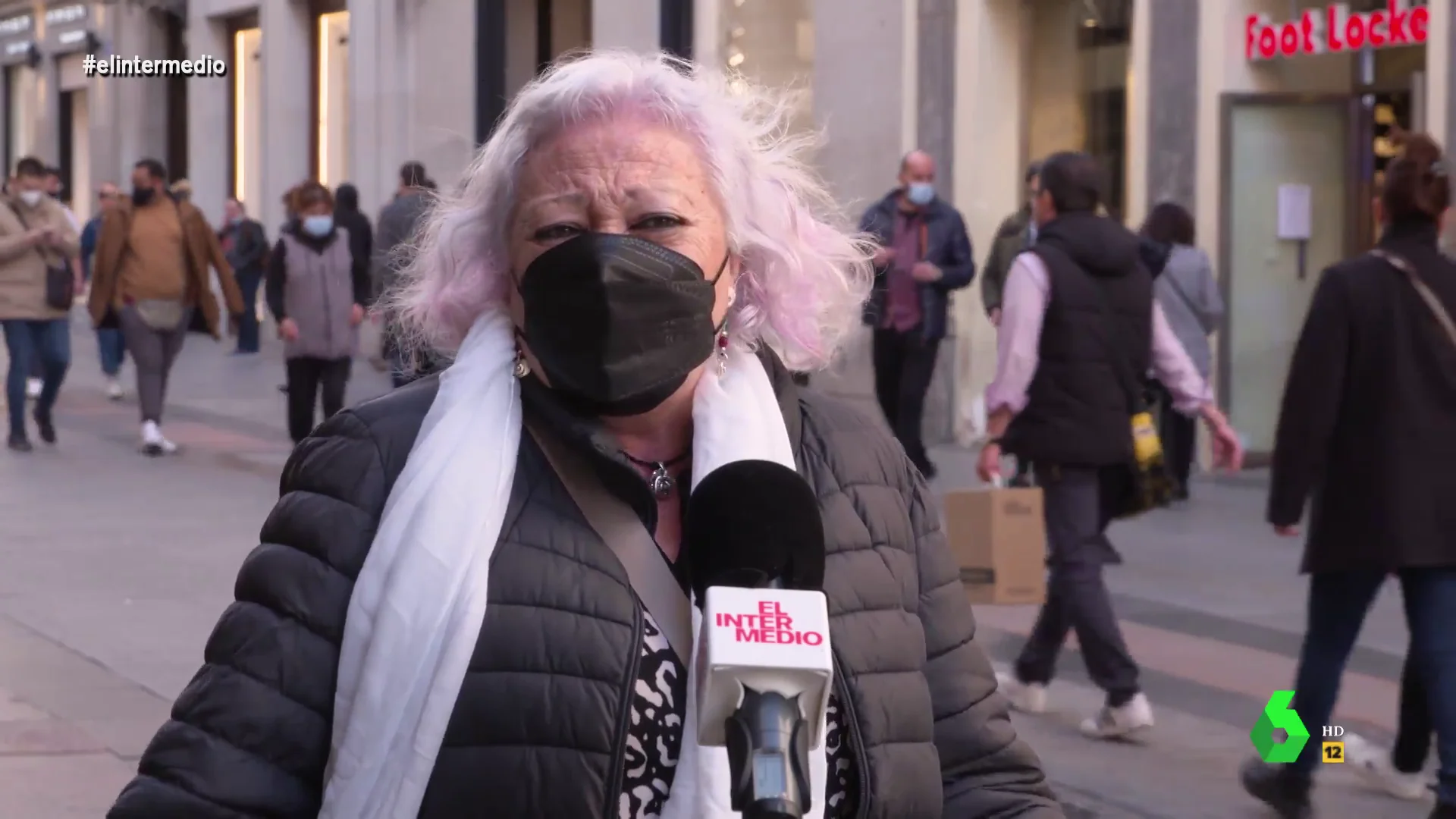 "¿Quién no tiene un hermano que haya hecho un chanchullo?": los españoles 'manipulados' opinan sobre las presuntas irregularidades de Ayuso