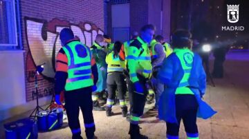Dos hombres, en estado grave tras caer de un quinto piso al que habían entrado a robar en Madrid