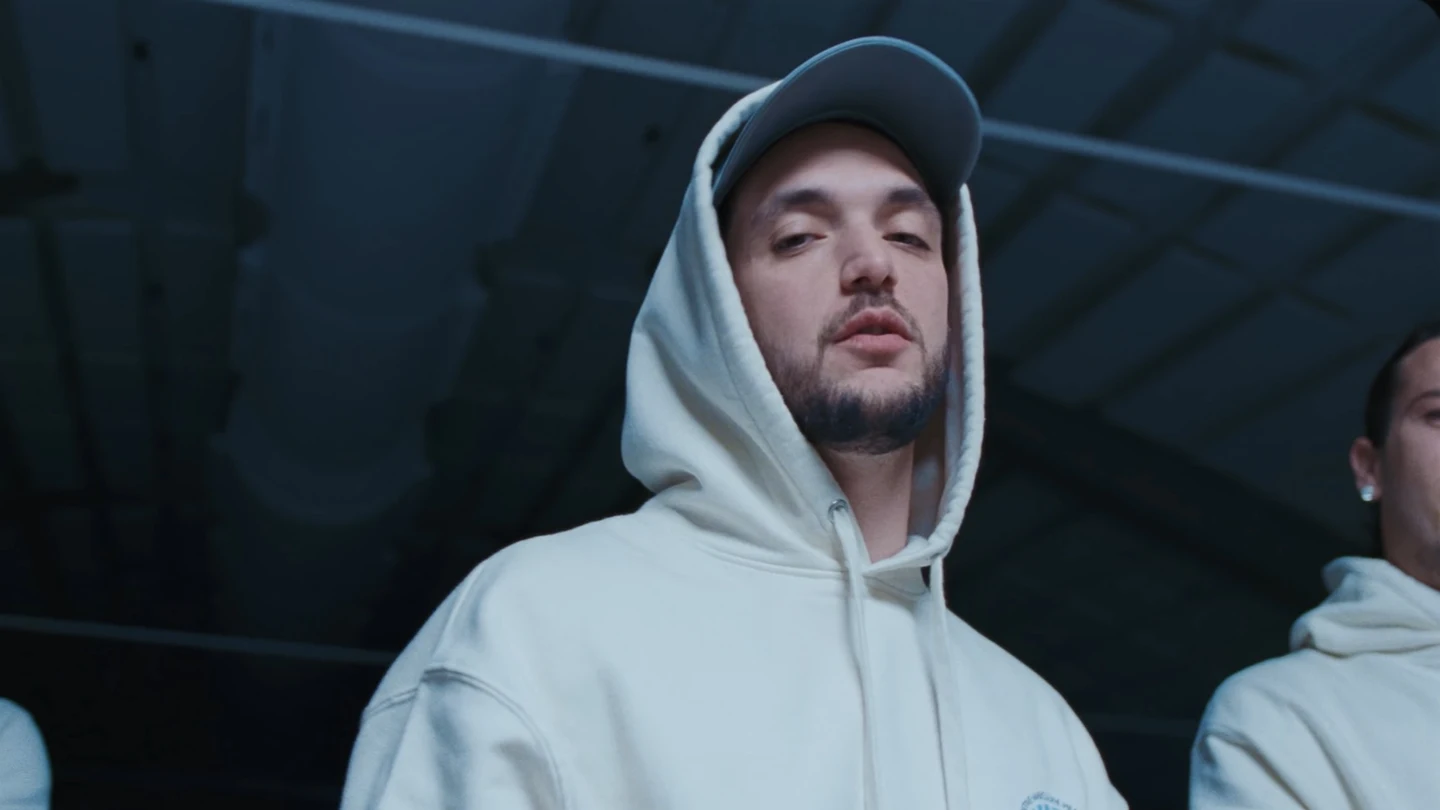 Todos los detalles de 'La sobremesa', la esperada reedición de 'El Madrileño' de C. Tangana con tres canciones nuevas Todos los detalles de 'La sobremesa', la esperada reedición de 'El Madrileño' de C. Tangana con tres canciones nuevas