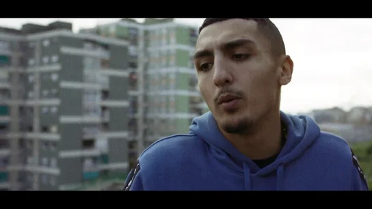 La impactante confesión de Morad sobre cómo la Policía interrumpió su videoclip: "Llegó toda la comisaría con porras y cascos" La impactante confesión de Morad sobre cómo la Policía interrumpió su videoclip: "Llegó toda la comisaría con porras y cascos"