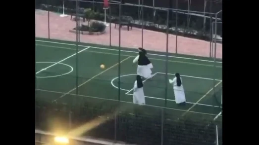 El vídeo de la pachanga futbolera de unas monjas que arrasa en redes sociales