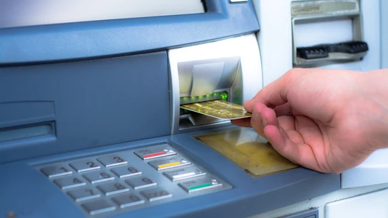 Cajero y tarjeta de crédito Cajero y tarjeta de crédito