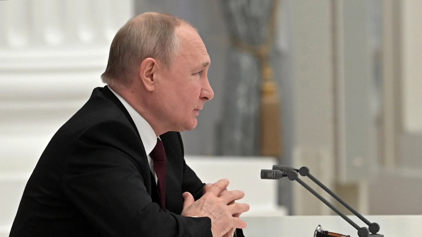 Putin comunica a Macron y Scholz intención de reconocer Donetsk y Lugansk Putin comunica a Macron y Scholz intención de reconocer Donetsk y Lugansk