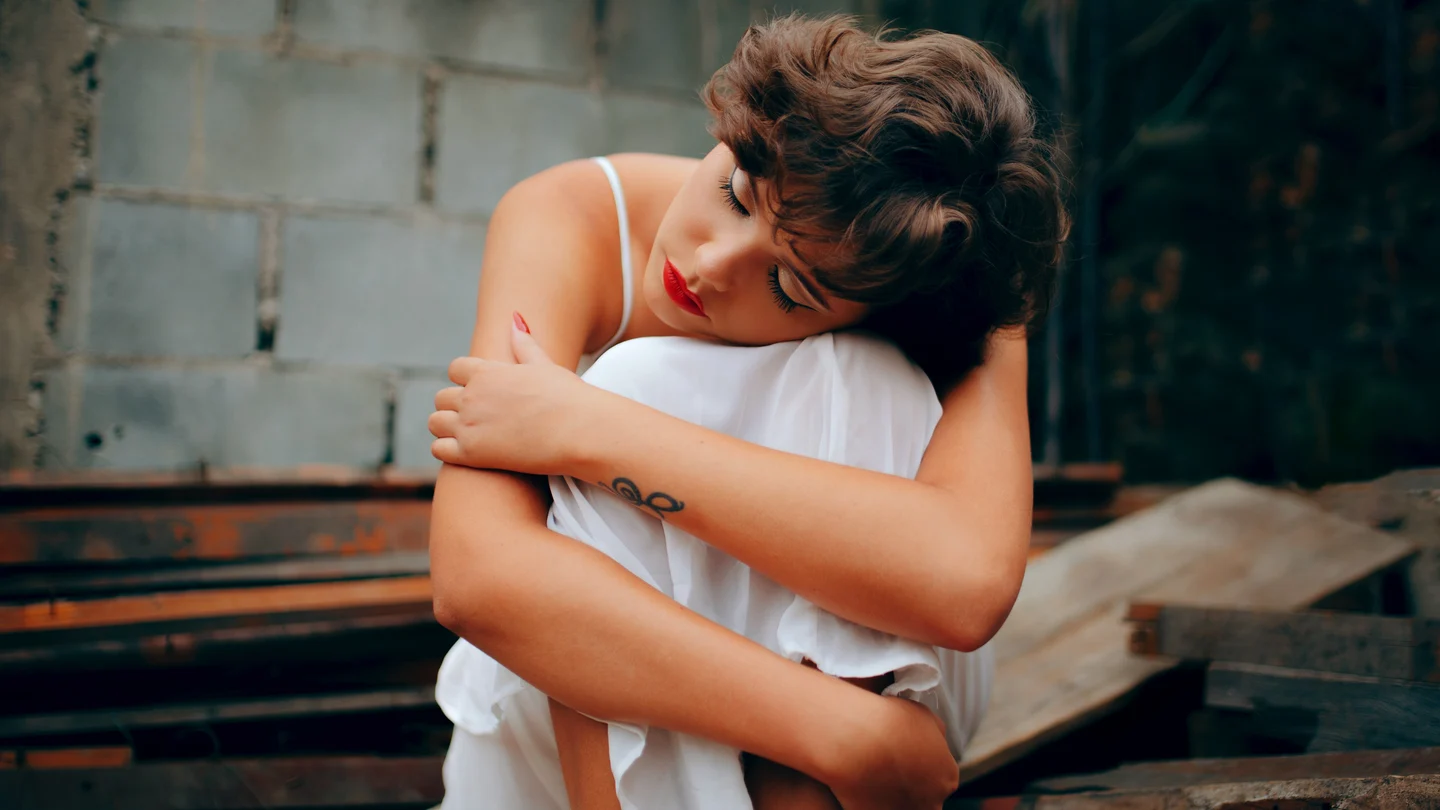Por qué a veces nos culpamos (teniendo 'todo') por sentirnos mal emocionalmente Por qué a veces nos culpamos (teniendo 'todo') por sentirnos mal emocionalmente