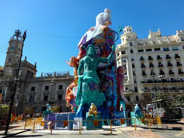 Falla del Ayuntamiento de Valencia Falla del Ayuntamiento de Valencia