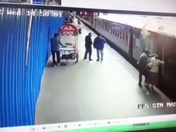 Una mujer cae en el hueco del andén cuando el tren estaba en movimiento