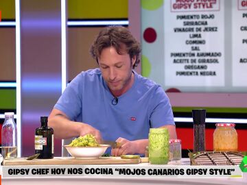 La receta de Gipsy Chef para su particular mojo canario: así puedes tener las dos ricas salsas con patatas en menos de 5 minutos