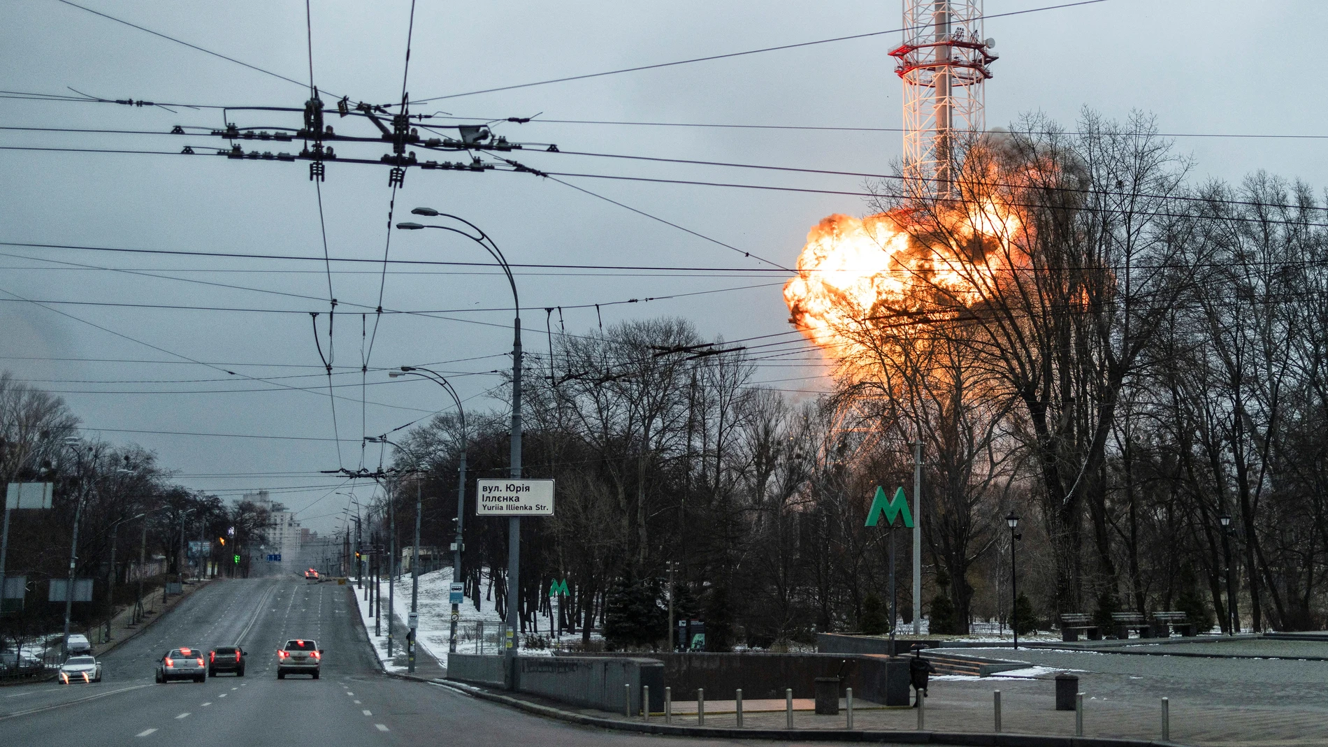 Explosión en la torre de television de Kiev en el sexto día de invasión por parte de Rusia