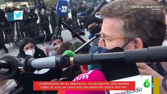 Lo que no se vio del "canutazo" a Feijóo: este es el agobiante momento de los periodistas tras las cámaras Lo que no se vio del "canutazo" a Feijóo: este es el agobiante momento de los periodistas tras las cámaras
