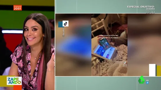 Hace creer a su madre que se ha llevado la tarjeta de El Hormiguero Hace creer a su madre que se ha llevado la tarjeta de El Hormiguero