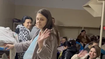 VÍDEO | Mujeres embarazadas tienen que dar a luz en un sótano en Jersón, Ucrania