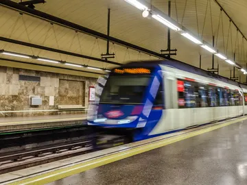 Metro en movimiento en Madrid Metro en movimiento en Madrid
