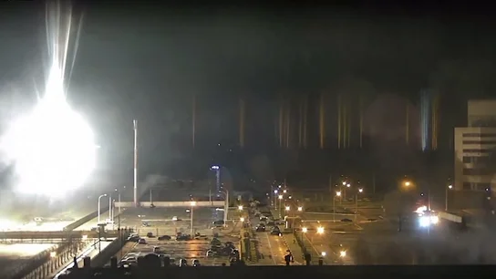 Bombardeo de Rusia a la central nuclear de Zaporiyia Bombardeo de Rusia a la central nuclear de Zaporiyia