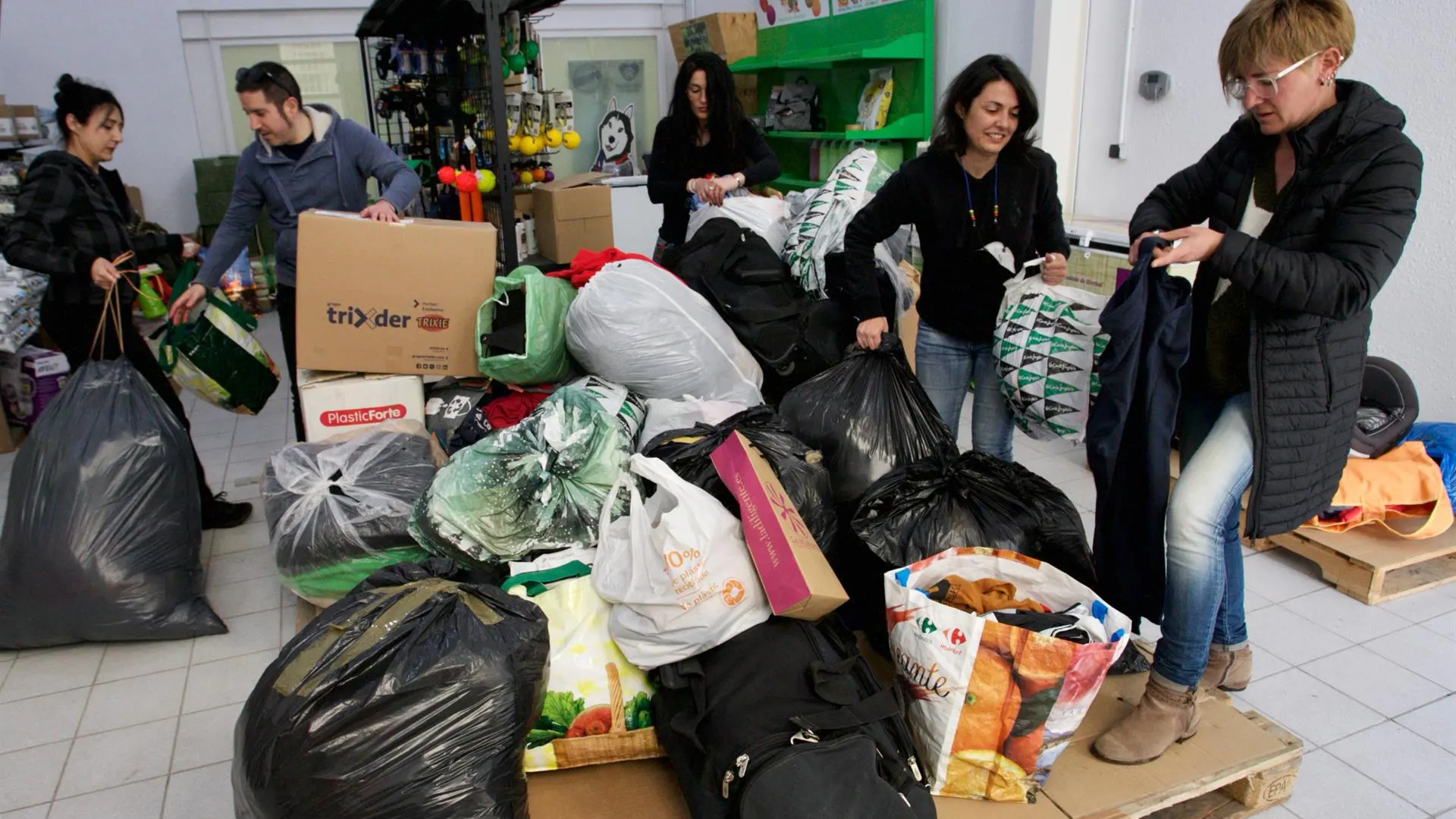 Ola de solidaridad con Ucrania en España