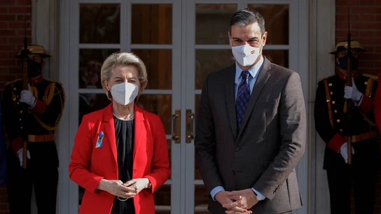 La presidenta de la Comisión Europea, Úrsula von der Leyen y el presidente del Gobierno, Pedro Sánchez. La presidenta de la Comisión Europea, Úrsula von der Leyen y el presidente del Gobierno, Pedro Sánchez.