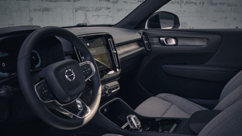 Cuesta menos de 30.000 euros, y quiere ser el SUV premium definitivo a precio de generalista