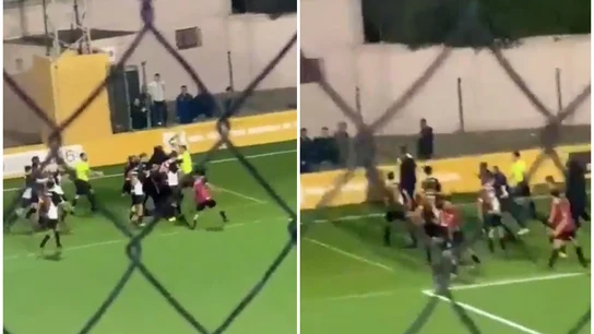 Varios jugadores agreden a un árbitro Varios jugadores agreden a un árbitro