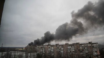 Mariúpol anuncia un nuevo alto el fuego para evacuar a sus 400.000 habitantes del bloqueo ruso.