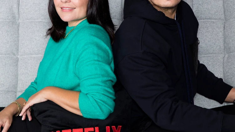 Los hermanos Laura y Alberto Caballero producen 'Machos Alfa', una nueva comedia para Netflix Los hermanos Laura y Alberto Caballero producen 'Machos Alfa', una nueva comedia para Netflix