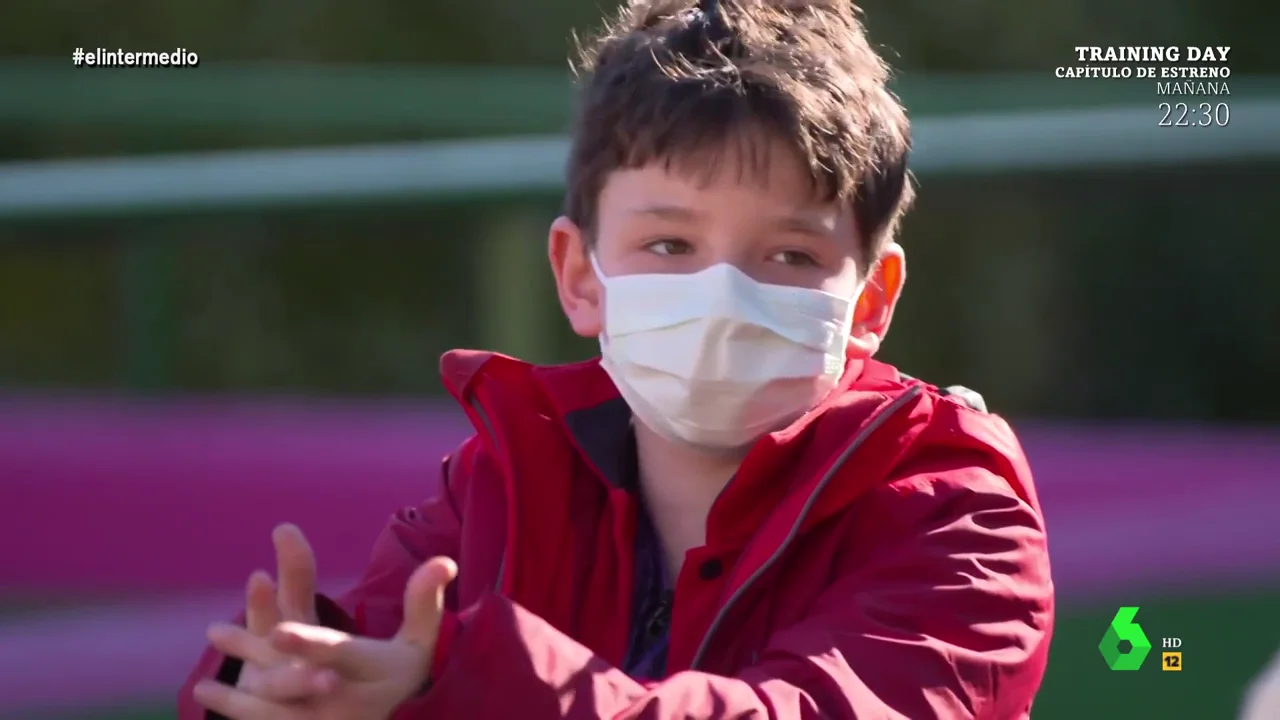 La ventaja que encuentra un niño al COVID: "Cuando no puedes saborear nada también tienes un poco de suerte"