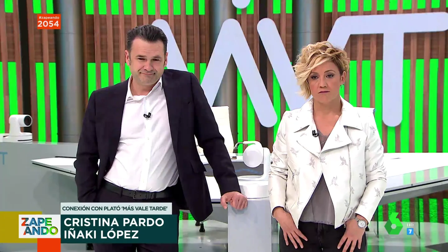 La reflexión de Iñaki López tras las impactantes imágenes del ataque ruso a un autobús: "Sintetizan lo que es ser civil en una guerra" La reflexión de Iñaki López tras las impactantes imágenes del ataque ruso a un autobús: "Sintetizan lo que es ser civil en una guerra"