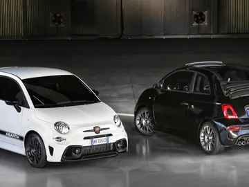 Abarth 695 Competizione y 695 Turismo Abarth 695 Competizione y 695 Turismo