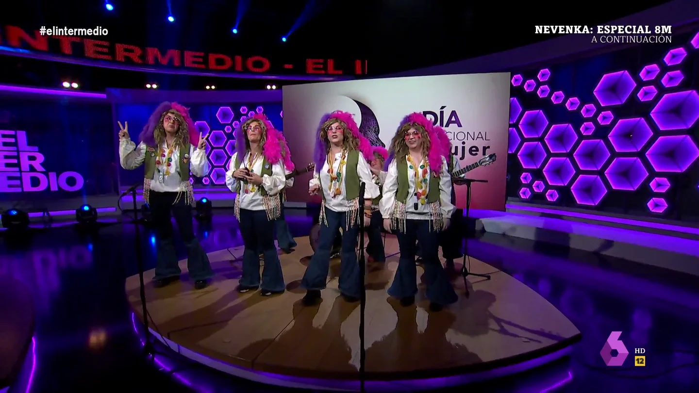 El cántico de la chirigota Cadiwoman con motivo del 8M: "No nos felicites, dinamita el patriarcado" El cántico de la chirigota Cadiwoman con motivo del 8M: "No nos felicites, dinamita el patriarcado"