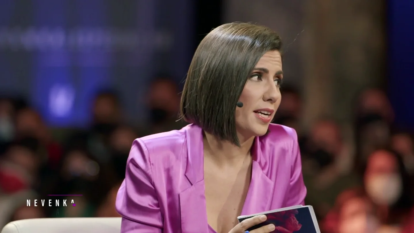 Ana Pastor cuenta cómo está Nevenka en la actualidad: "Siente el cariño que no tuvo hace 20 años" Ana Pastor cuenta cómo está Nevenka en la actualidad: "Siente el cariño que no tuvo hace 20 años"
