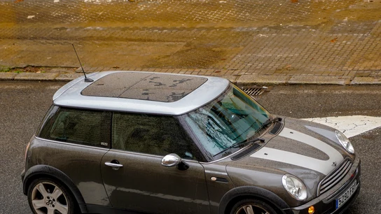 Lluvia de barro por la calima en Sevilla, este martes Lluvia de barro por la calima en Sevilla, este martes