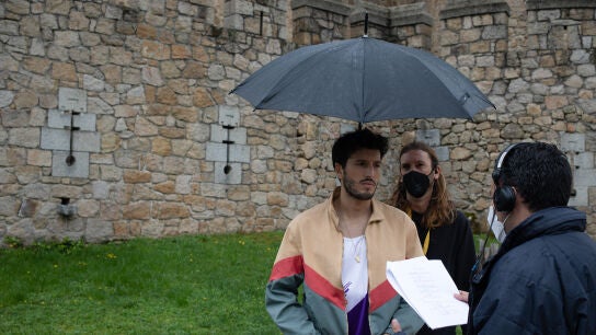 Sebastián Yatra durante el rodaje de 'Érase una vez (pero ya no)'.
