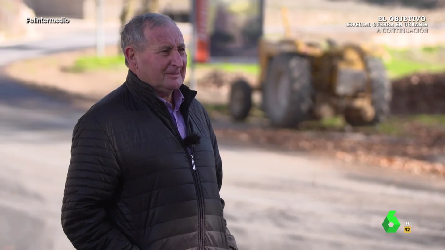 El alcalde de un pueblo de Cuenca encantado con su centro de menores: "Si no llega a ser por ellos, no se lo que hubiéramos durado" El alcalde de un pueblo de Cuenca encantado con su centro de menores: "Si no llega a ser por ellos, no se lo que hubiéramos durado"