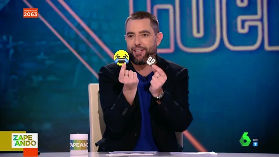 Un niño fan de Zapeando sorprende a Dani Mateo con este curioso regalo Un niño fan de Zapeando sorprende a Dani Mateo con este curioso regalo