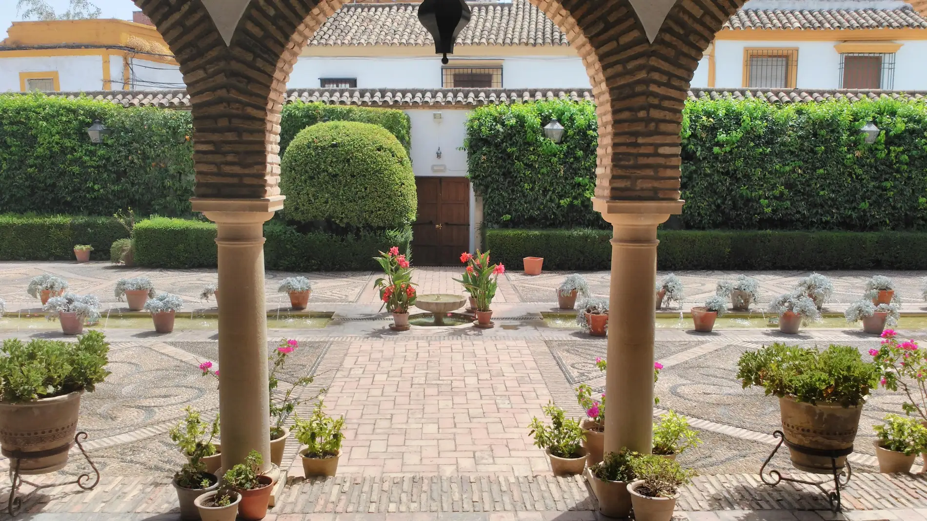 Palacio de Viana de Córdoba, un paseo entre patios y flores